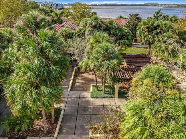 Building Photo - 10288 Turkey Lake Rd