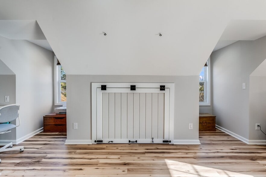 Building Photo - 113 Gladys Ln