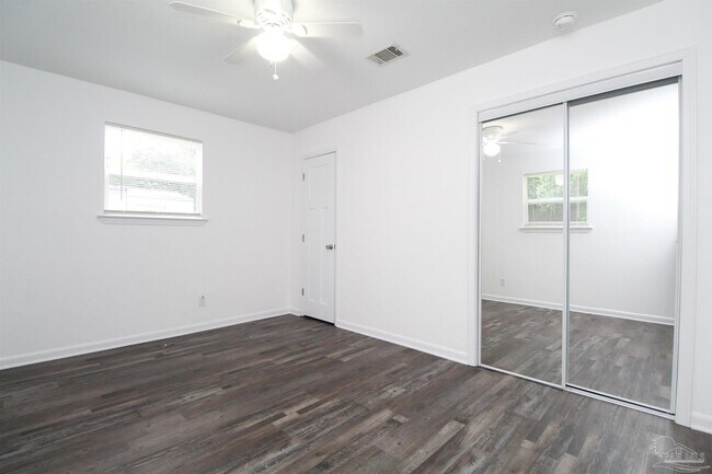 Building Photo - 150 E Ensley St