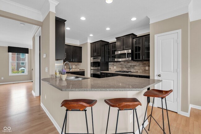 Building Photo - 2627 Congress St