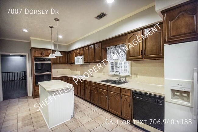Building Photo - 7007 Dorsey Dr