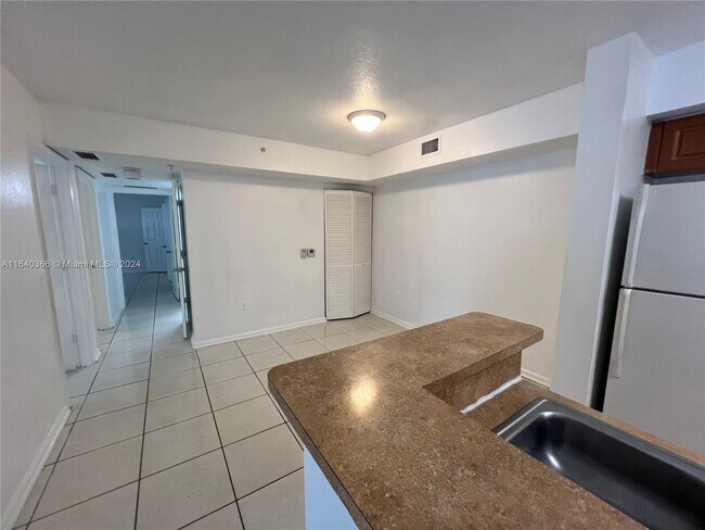 Primary Photo - 15460 SW 284th St