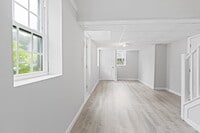 Building Photo - 95-B Main St