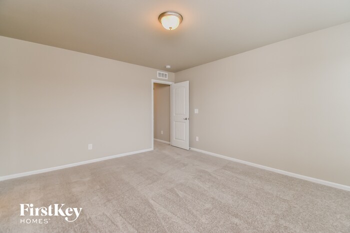 Building Photo - 11179 Murrelet Dr