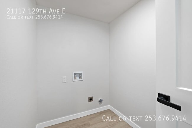 Building Photo - 21117 129th Ave E