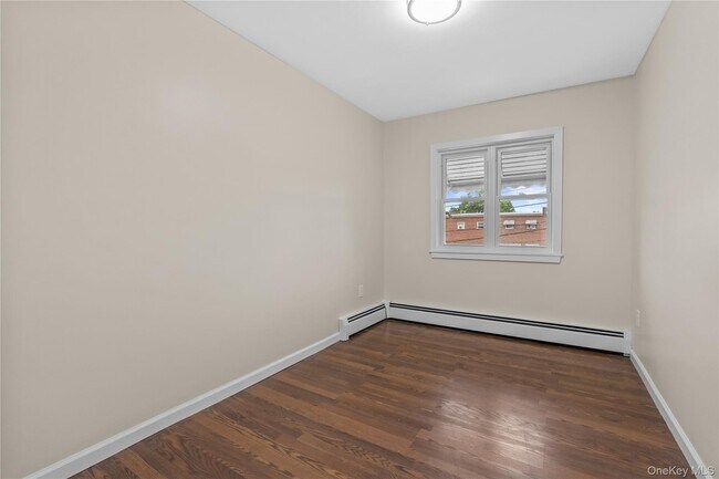 Building Photo - 401 Olmstead Ave