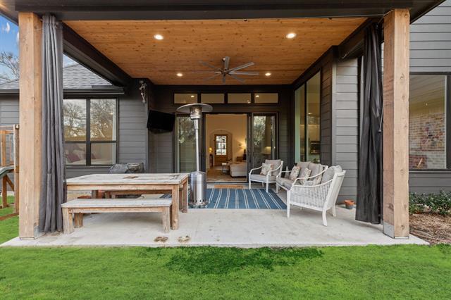 Building Photo - 9847 Mixon Dr