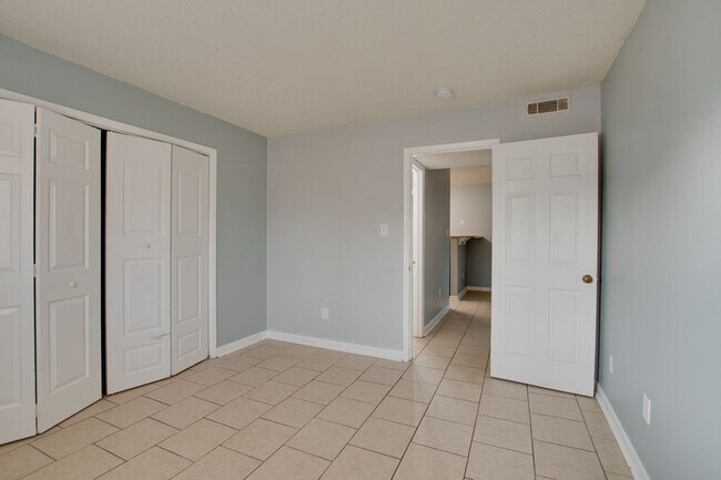 Building Photo - 4914 Cotton Row NW