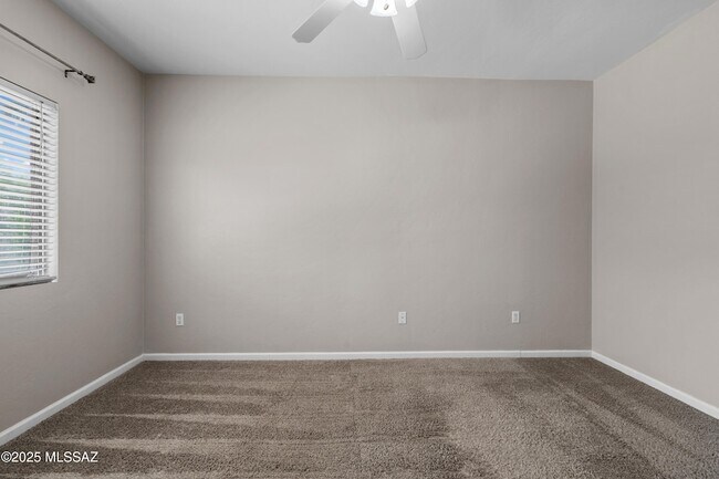 Building Photo - 12708 N Rodeo Land