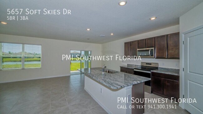 Building Photo - 5657 Soft Skies Dr
