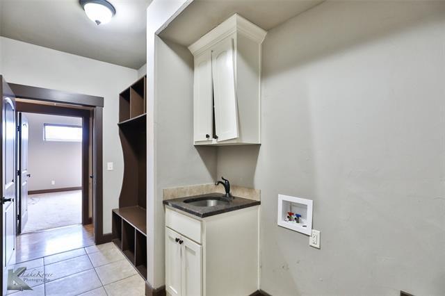 Building Photo - 350 White Rock Dr