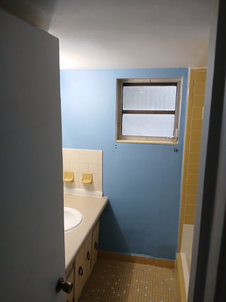 Building Photo - 4394 N Federal Hwy