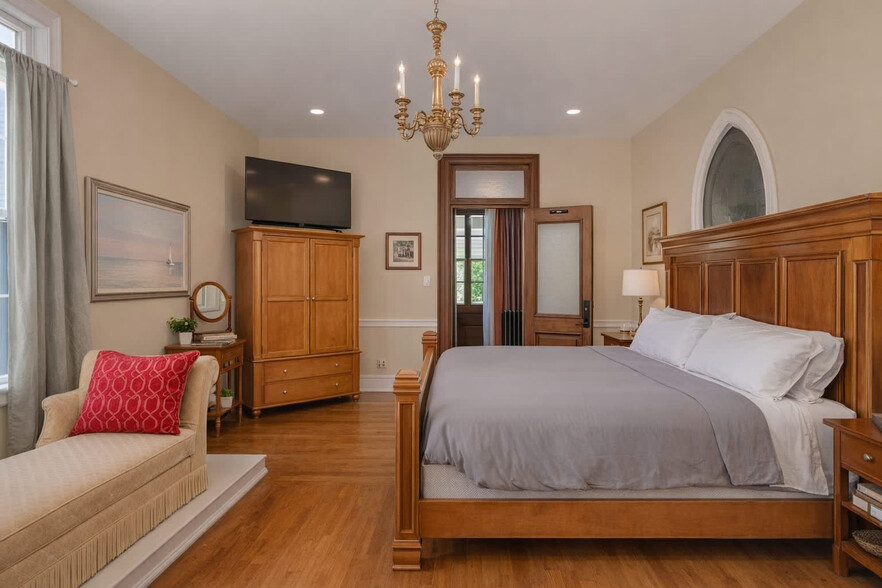 Building Photo - 316 Court St