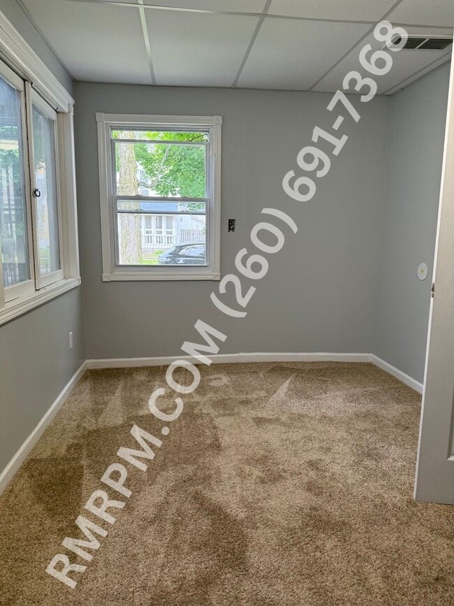 Building Photo - 641 Byron St