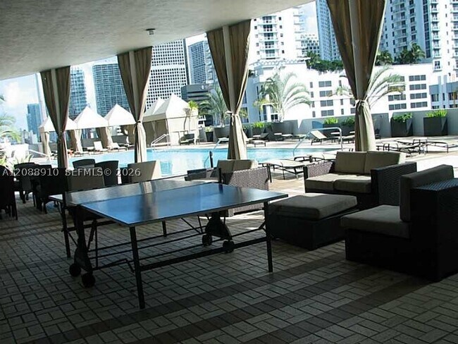 Building Photo - 1250 S Miami Ave