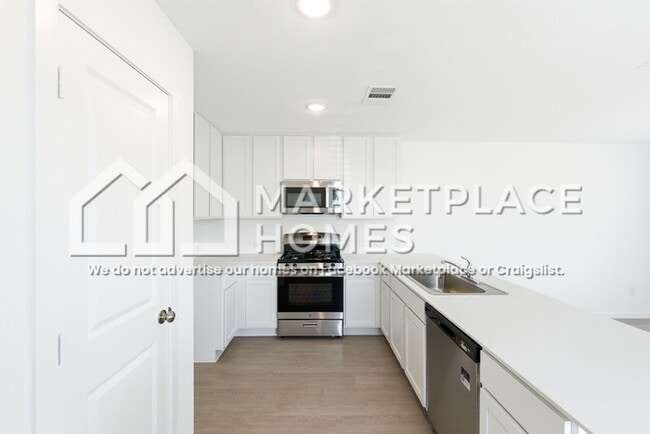 Building Photo - 6609 Dali Bnd