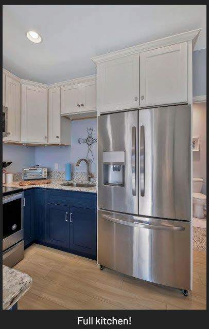 Building Photo - 7449 Harrow Dr