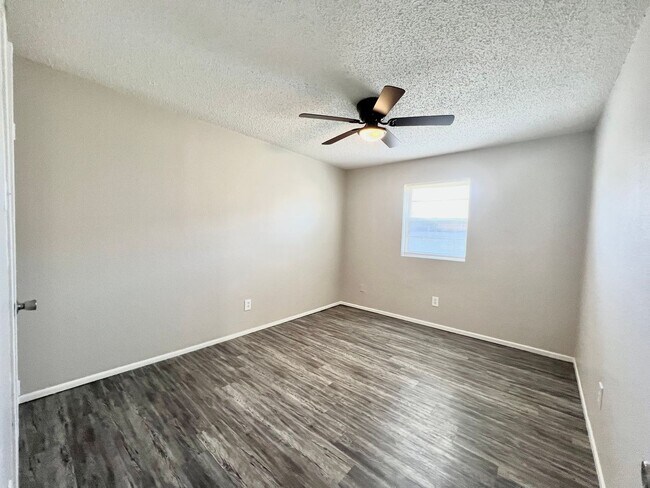 Building Photo - 3110 Salisbury Ave