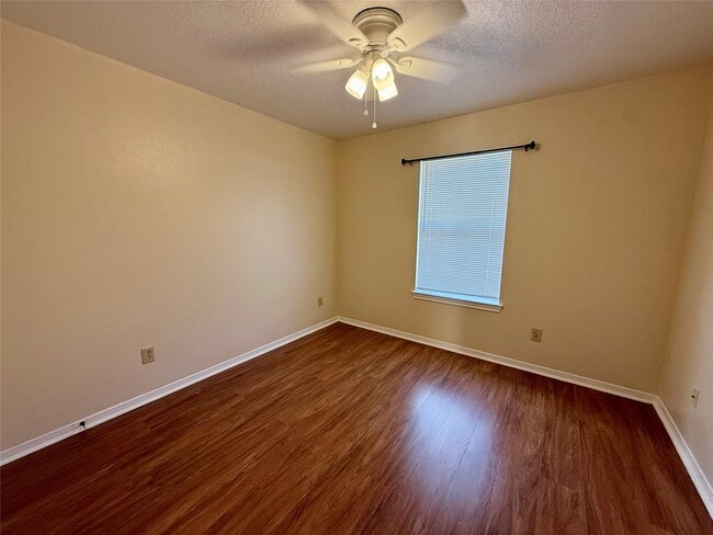 Building Photo - 1214 28th Ave N