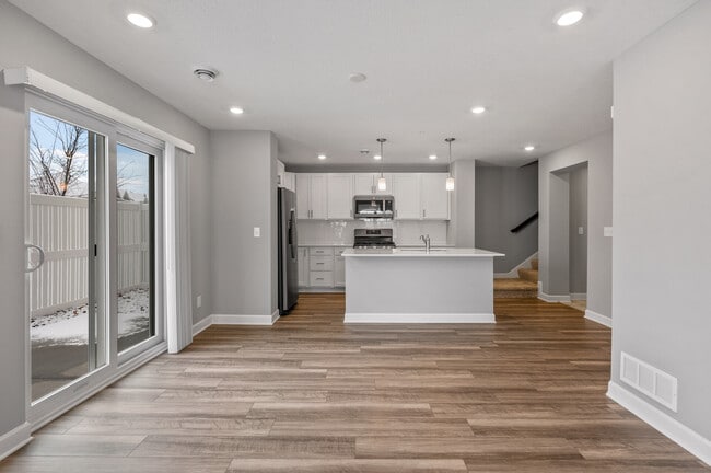 Building Photo - 11032 Zest St NE