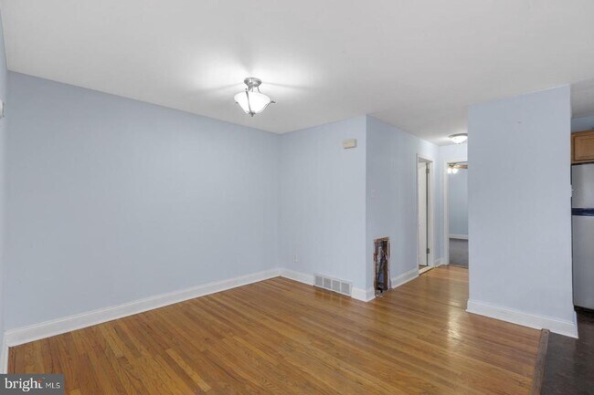 Building Photo - 5443 Houghton Pl