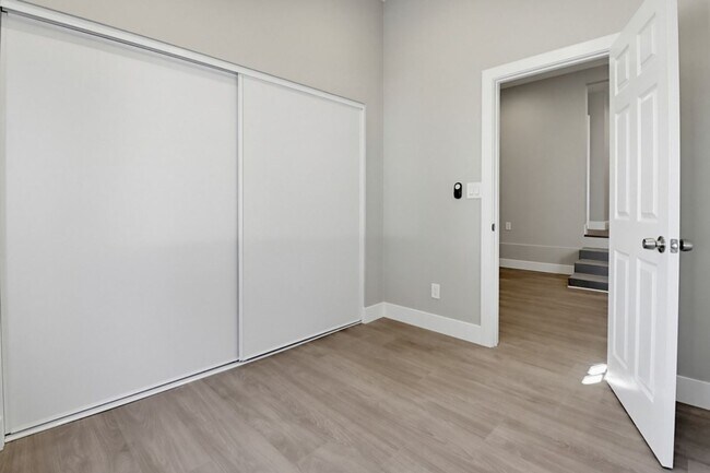 Building Photo - 54TH STREET 2985-2987 FRONT UNITS