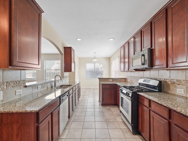 Building Photo - 21614 Mid Peak Way