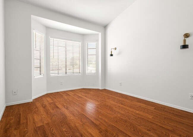 Building Photo - 1110 N Gull Haven Ct
