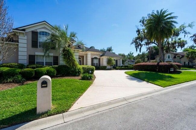 Building Photo - Gated Community