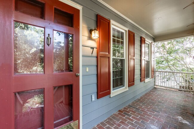 Building Photo - 7 Weathergreen Ct