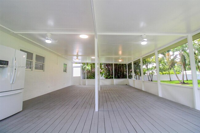 Building Photo - 5785 SW 160th Ave
