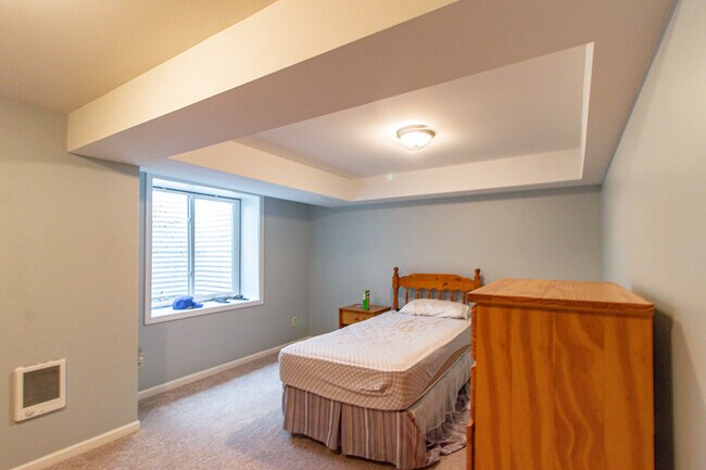 Building Photo - 6 Beaconsfield Ct