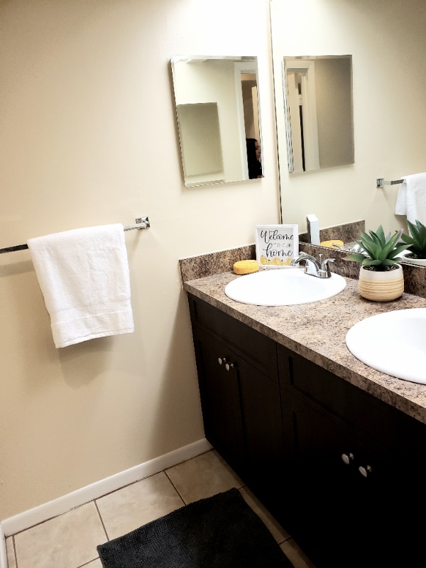 Building Photo - 210 S Habana Ave