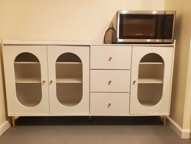 Building Photo - 2bd, 2 ba Condo in Oakbrook, Amenities! $1...