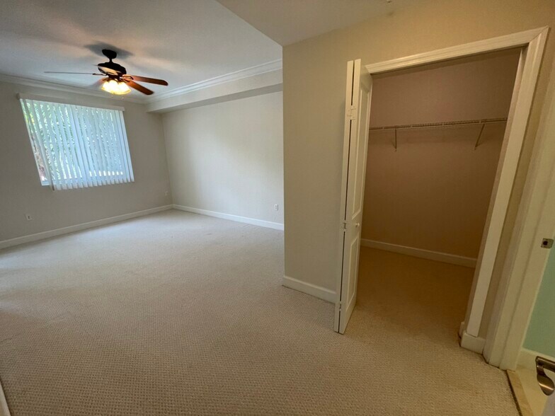 Building Photo - 1214 Renaissance Way