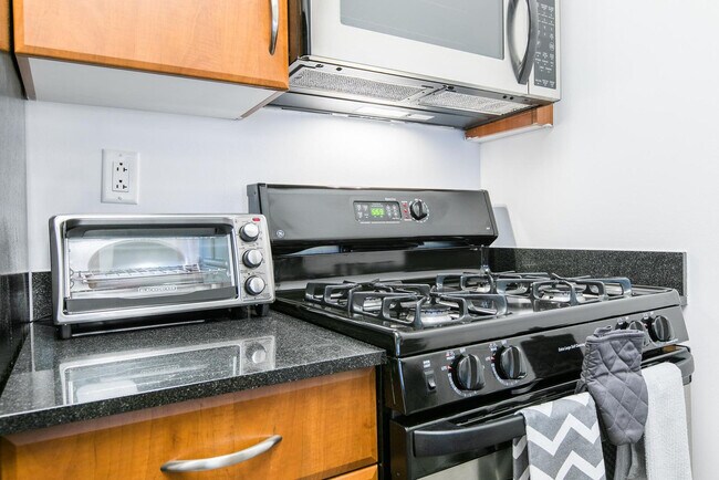 Building Photo - 7 E 91st St