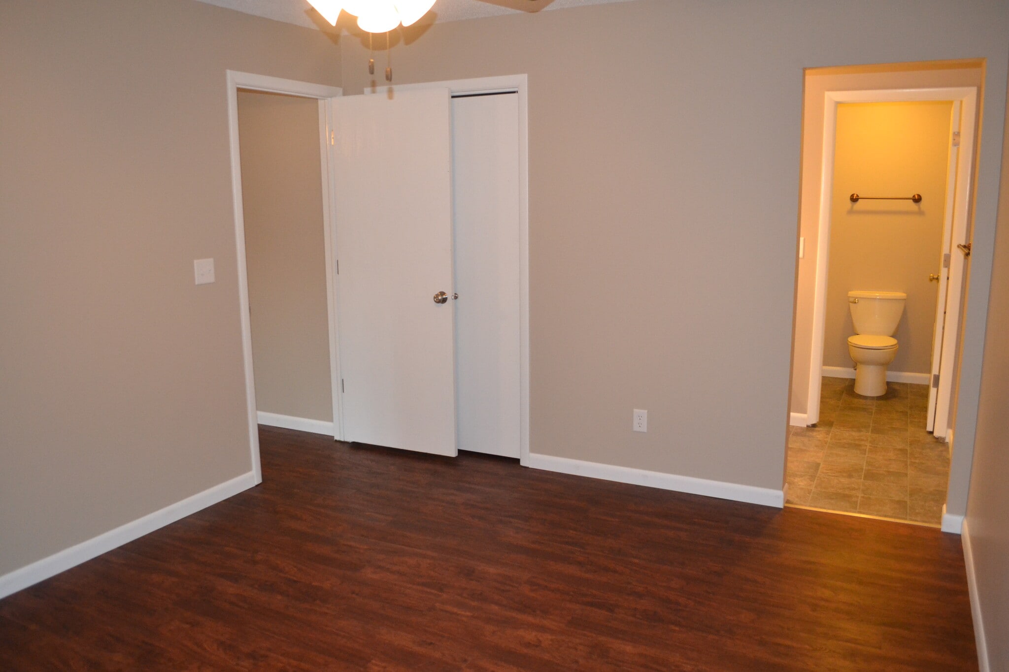 Building Photo - 441 Woodside Trail