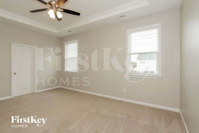 Building Photo - 7724 Meridale Forest Dr