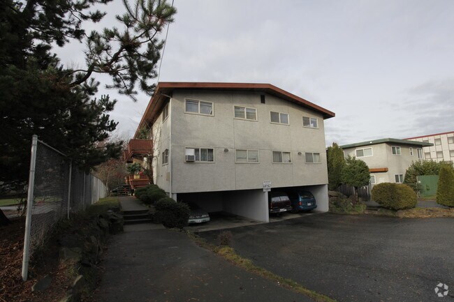 Building Photo - 14051 32nd Ave NE