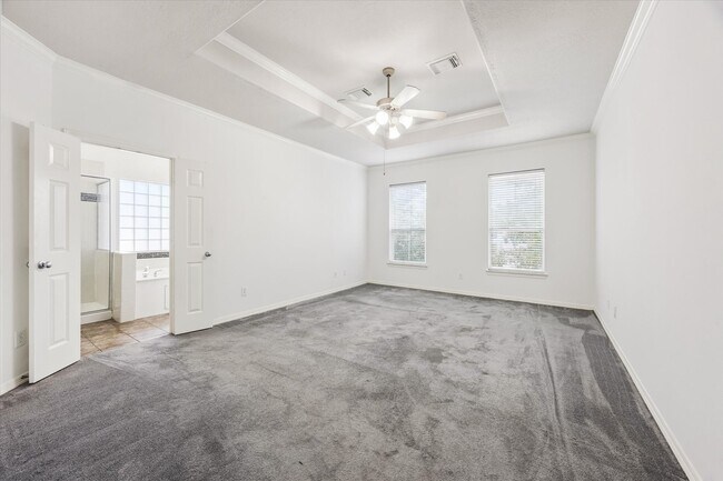 Building Photo - 116 White Dr