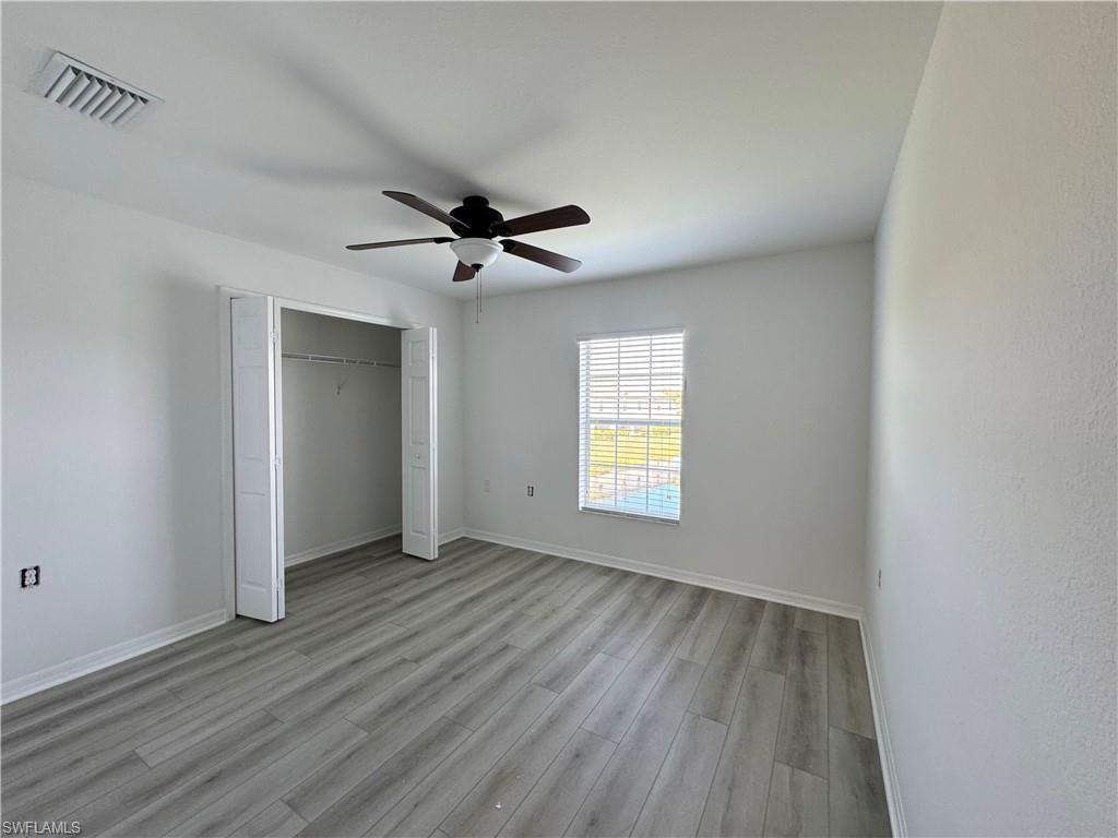 Building Photo - 9093 Gervais Cir