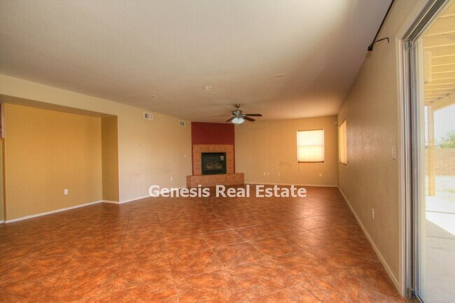 Building Photo - Large 5 Bedroom in Star Valley