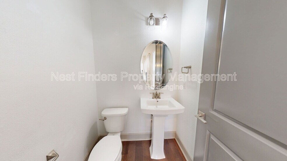 Building Photo - 7412 Beach Walk Place