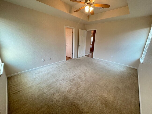 Building Photo - 4-Bedroom House for Rent in Killeen
