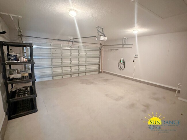 Building Photo - 8442 Holley Hills Cir