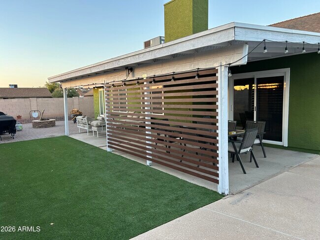 Building Photo - 11322 N 69th Dr
