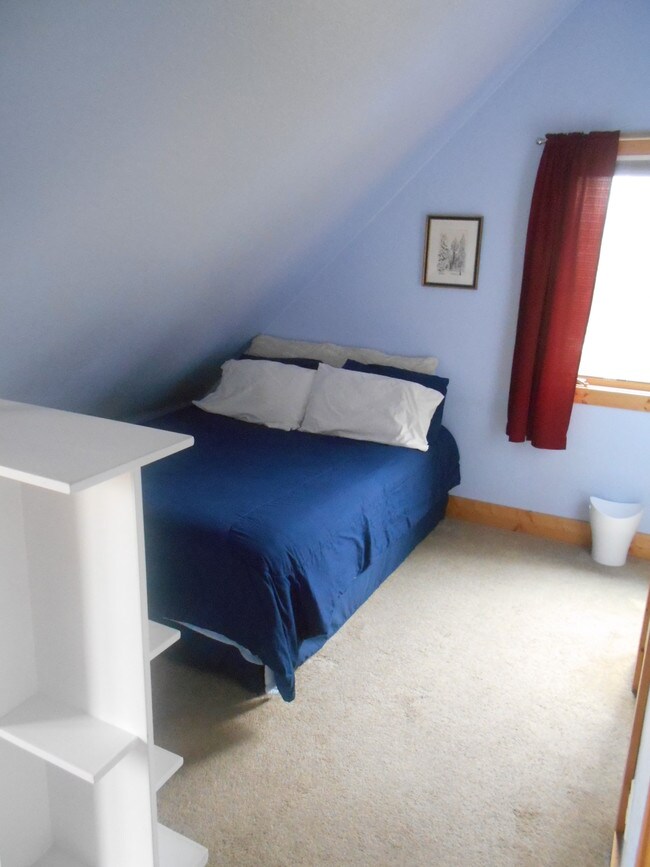 Building Photo - 53 Paradise Rd