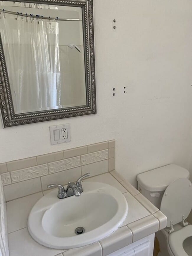 Building Photo - Charming 3-Bedroom Cottage with Fenced Yard & Fireplace in the Heart of Frazier Park