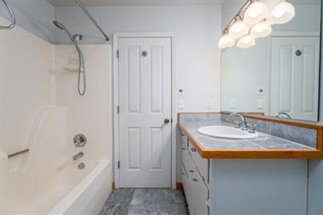 Building Photo - Uniquely breathtaking custom home with in-...