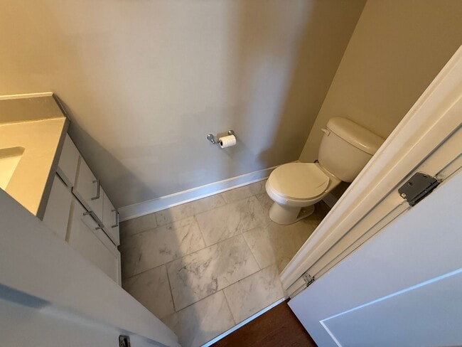 Building Photo - Beauitiful Home in the heart of Ballantyne!!